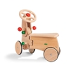 Porteur en bois massif très robuste, roulant sur 4 roues en bois recouvertes de caoutchouc, équipé d'un volant, d'un claxon et de phares.