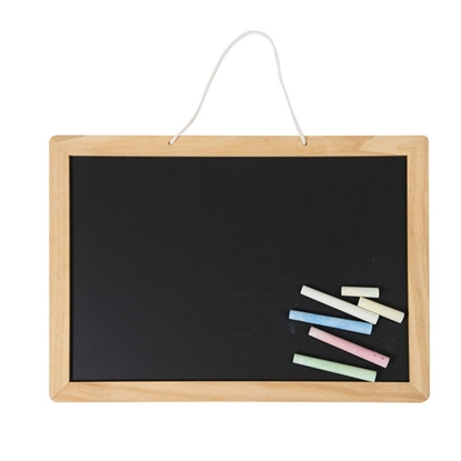 Tableau noir enfant réversible avec 5 craies de couleur et 2 marqueurs effaçables à sec.